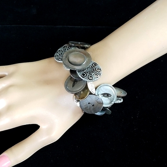 Vintage Silver Tone Button Charm Bracelet - Picture 7 of 11